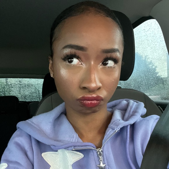 Meet your Posher, Zaria - Picture 15 of 15